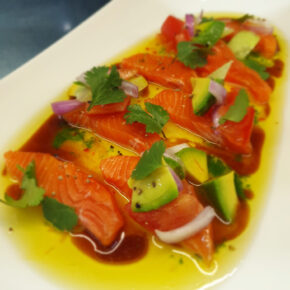 Филе форели слабосолёное на коже, 1 кг